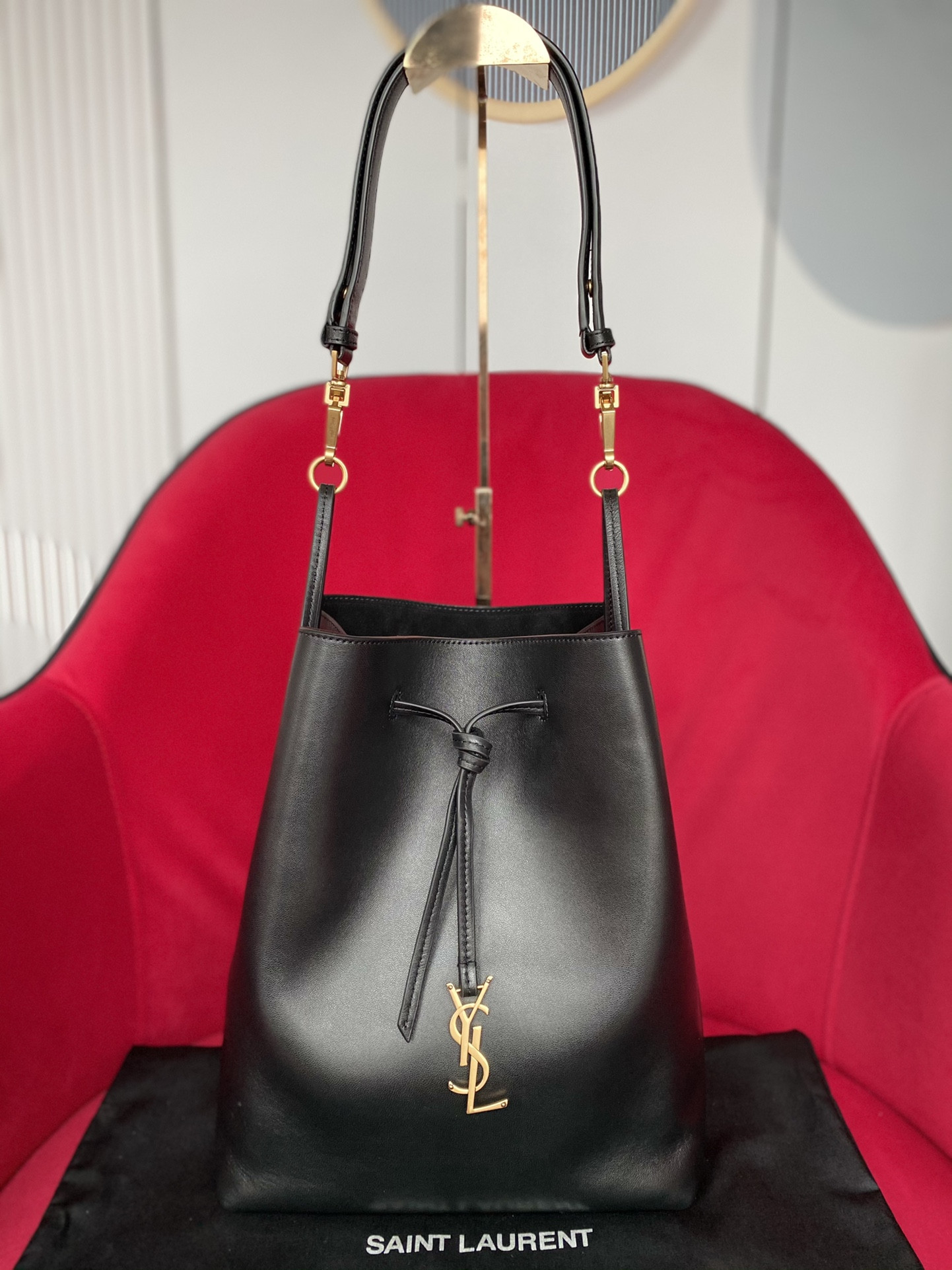 Y*L paris vii pochon in lambskin