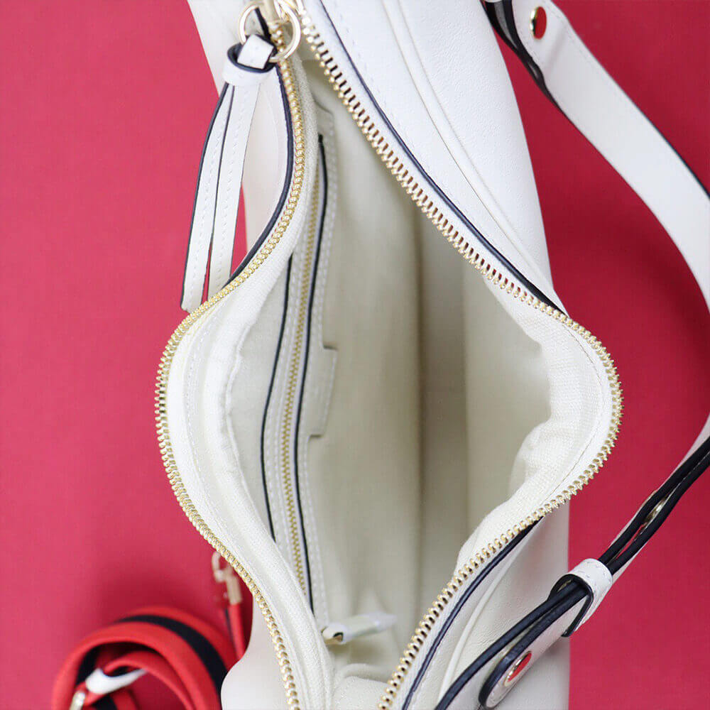 G*u*i attache large shoulder bag