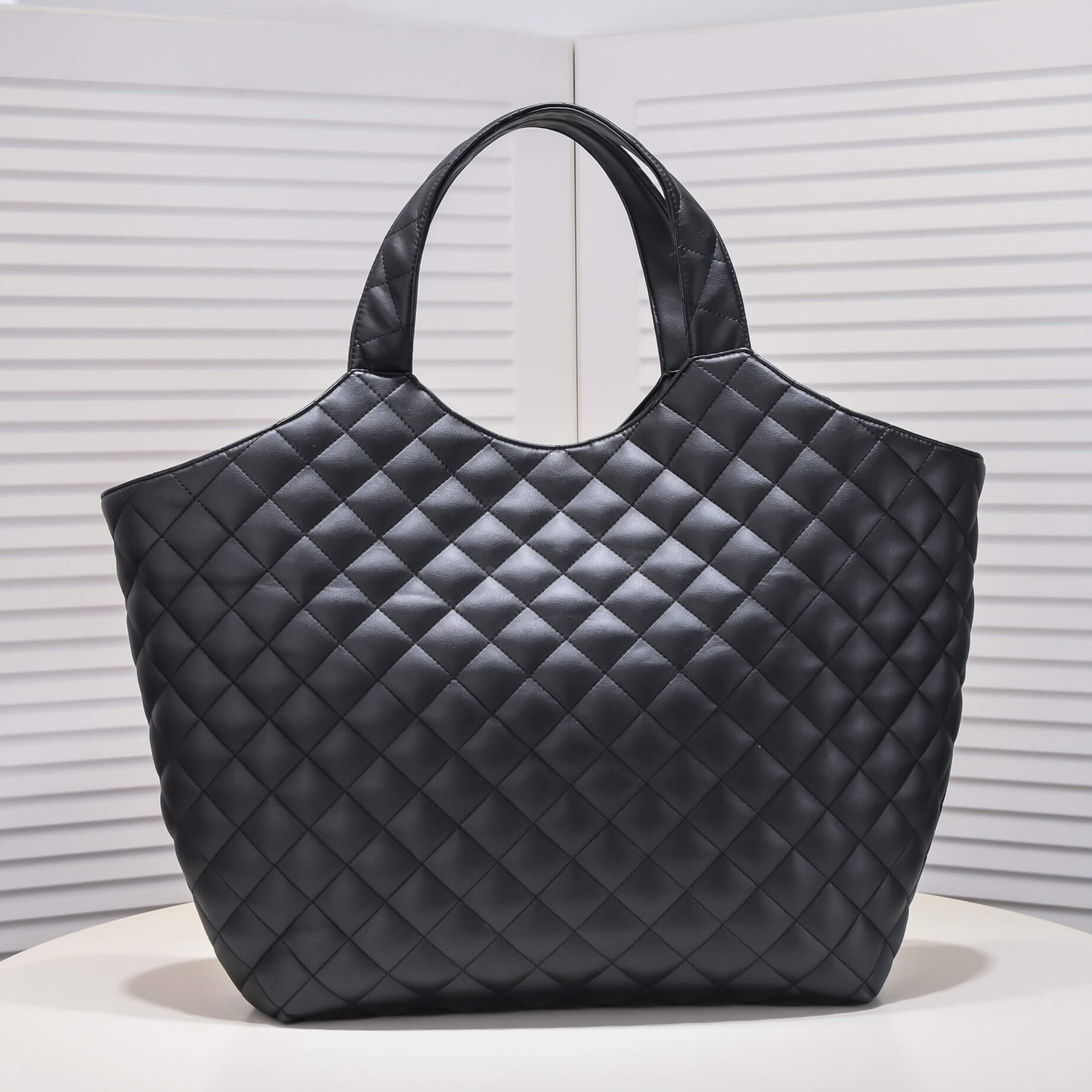 YSL Icare quilted lambskin oversized shopping bag(High-end grade)