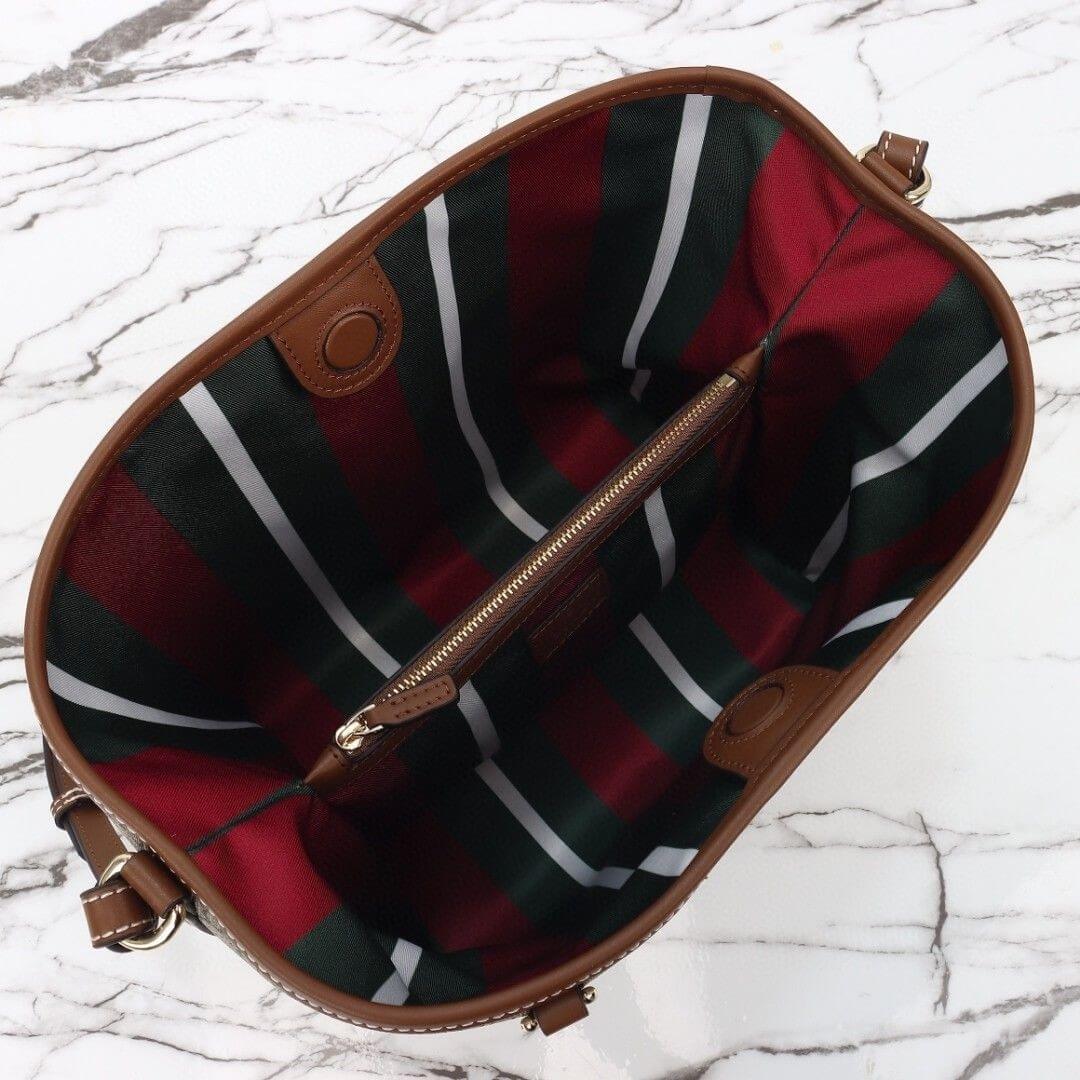 GG Emblem small shoulder bag